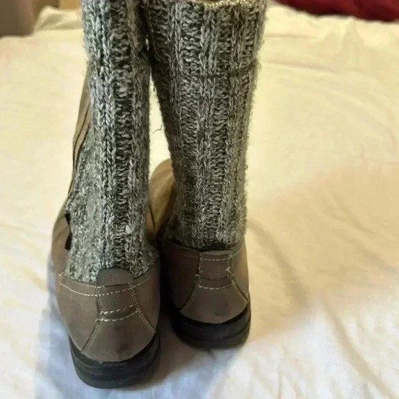Muk Luks boots sweater/ light brown zip up Mid Calf size 7 - Picture 4 of 9